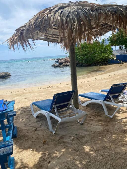 Lush Tropical Apartment Located In A 4-Star Resort Runaway Bay Exterior photo