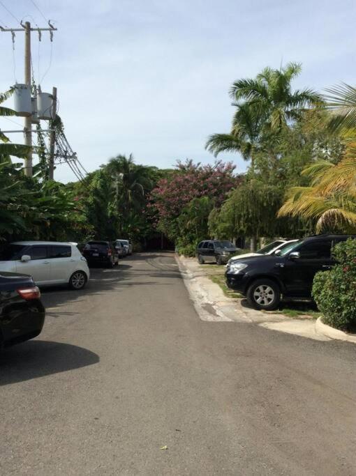 Lush Tropical Apartment Located In A 4-Star Resort Runaway Bay Exterior photo